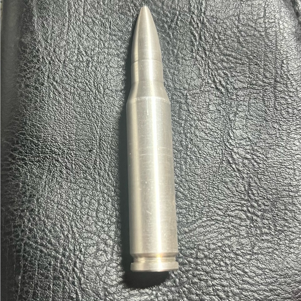 2 OZ 999 SILVER 62.2 GRAM 7.62mm
CALIBER BULLET M-60 NATO ROUND
ART BAR